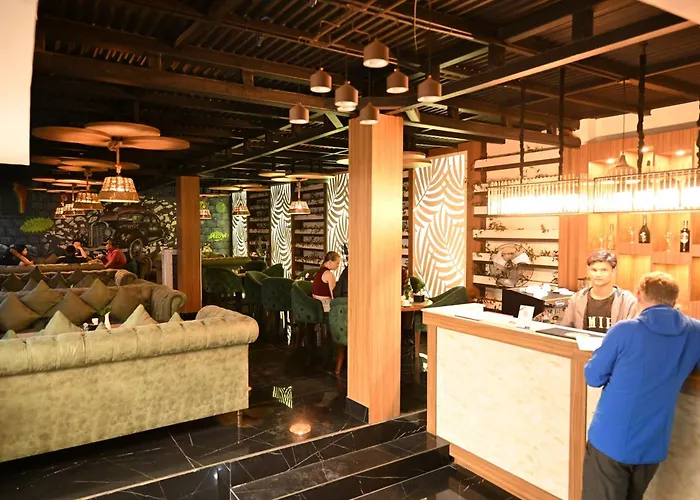 Hotel Mustang 3*