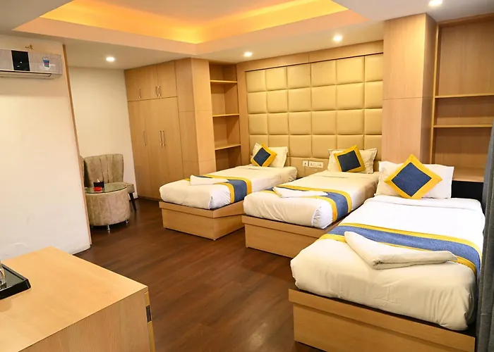 Hotel Mustang 3*